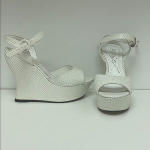White, Alice and Olivia wedges